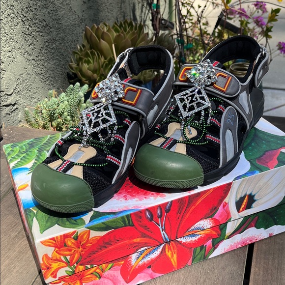 Gucci Black and Green Tinsel Sport Sandals. Size 40 (EU) 8 (US) - Picture 1 of 13